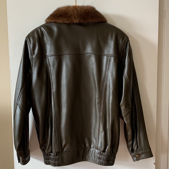 Finest genuine leather man bomber jacket with removable mink collar. - Picture 7 of 15
